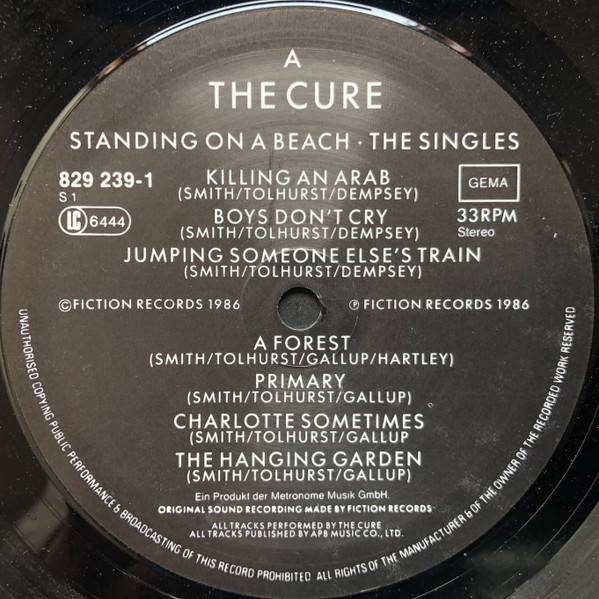 The Cure - Standing On A Beach · The Singles (LP, Comp, Gat)