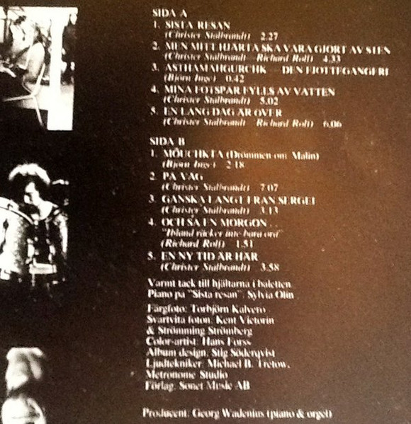 November (3) - 2:a November (LP, Album, Gat)