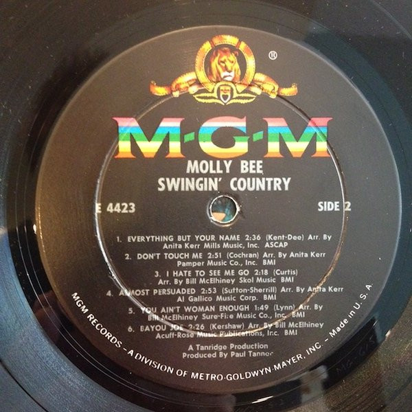 Molly Bee - Swingin' Country (LP, Album, Mono)